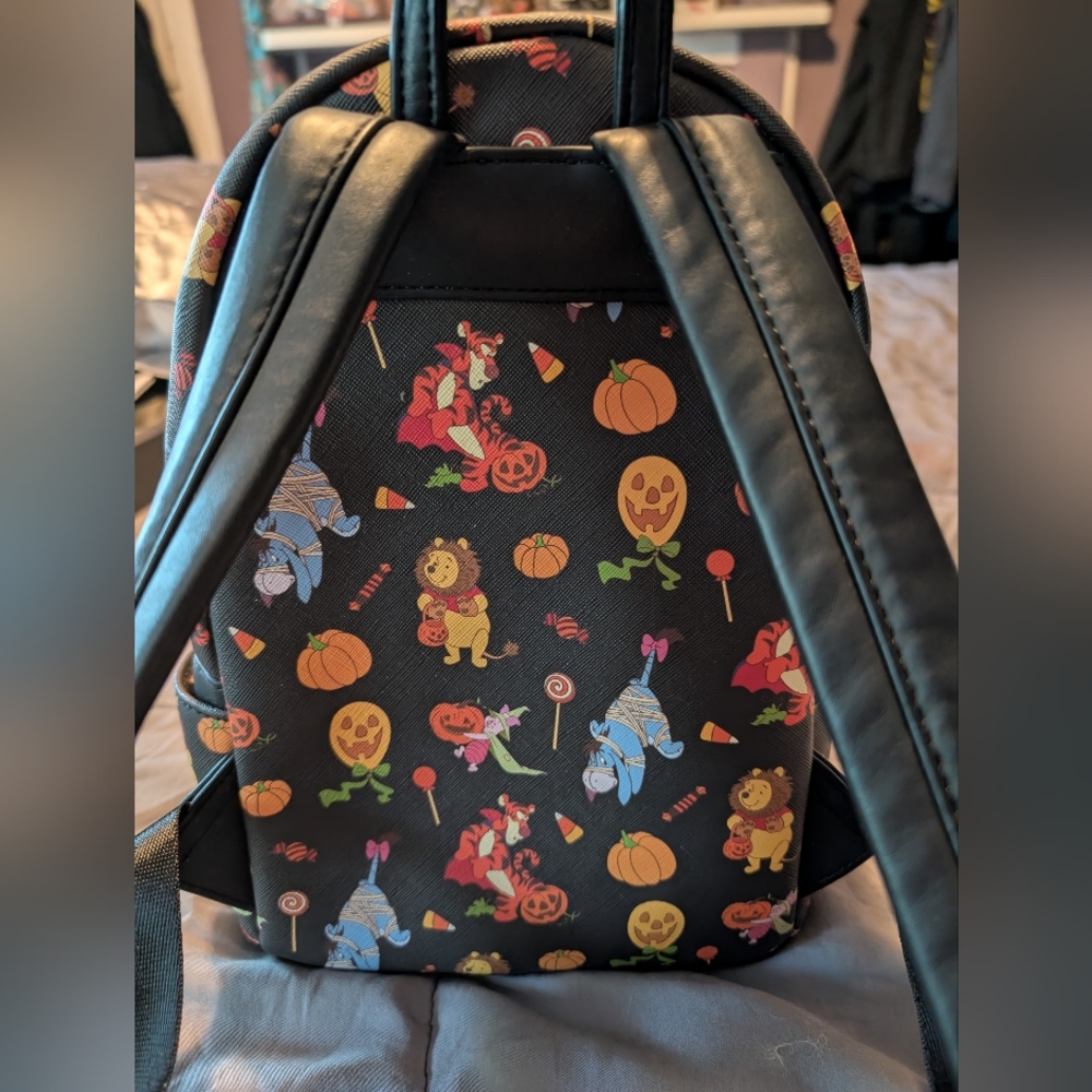 Disney Loungefly Winnie The Pooh Halloween Mini Backpack - Picture 2 of 3